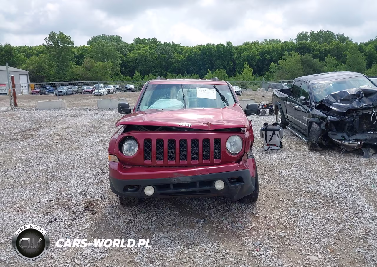 2012 Jeep Patriot Latitude VIN:1C4NJRFB2CD633869 - 12
