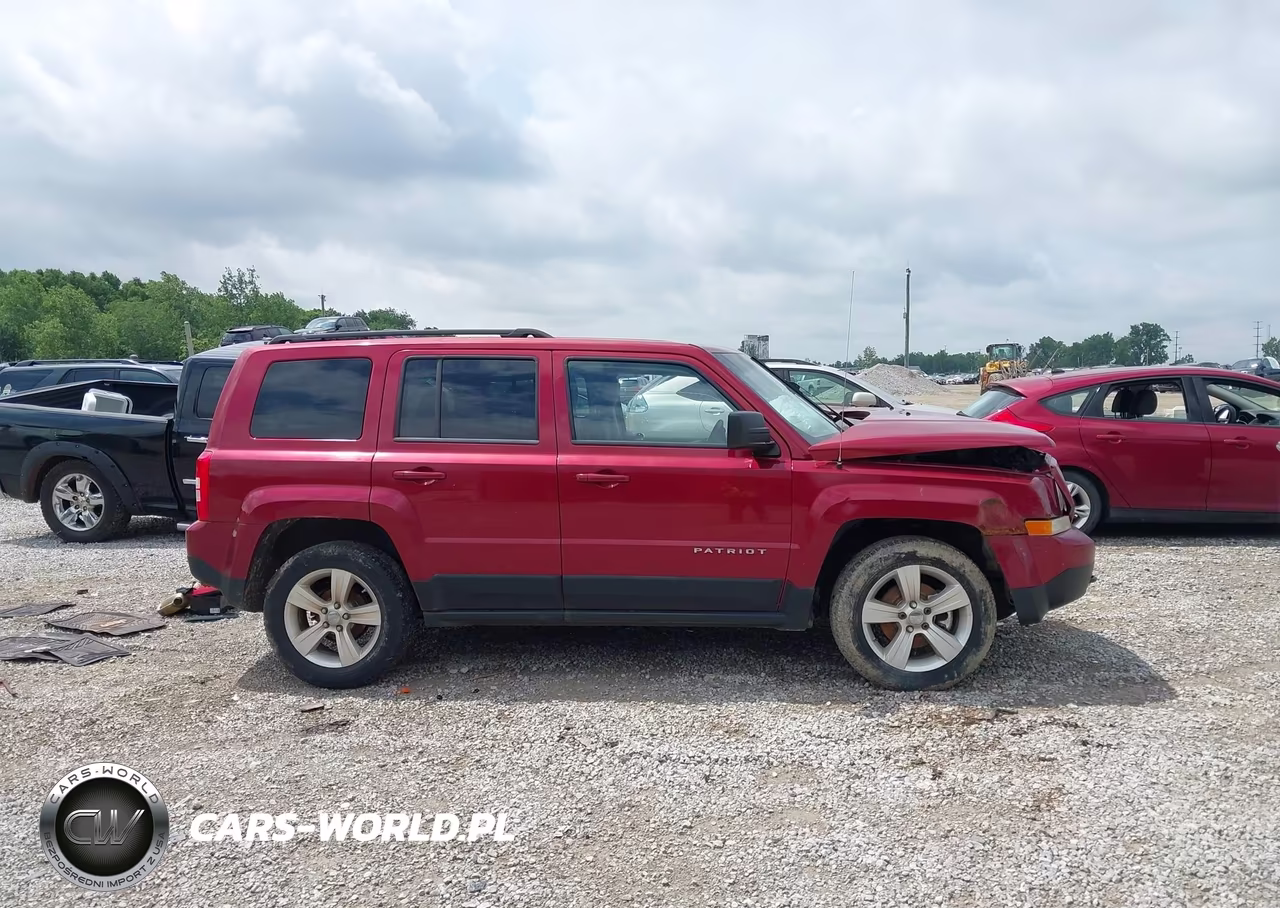 2012 Jeep Patriot Latitude VIN:1C4NJRFB2CD633869 - 13