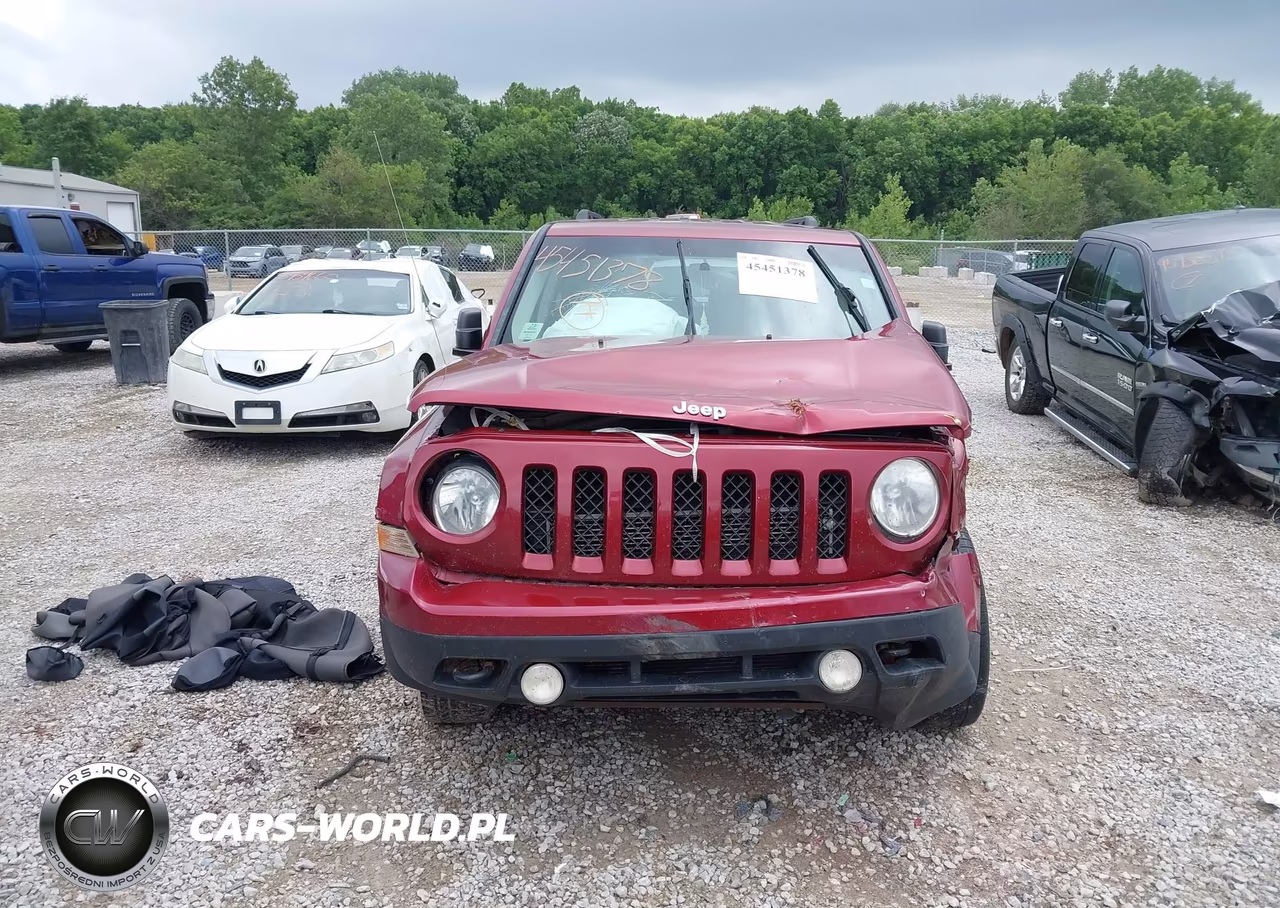 2012 Jeep Patriot Latitude VIN:1C4NJRFB2CD633869 - 6