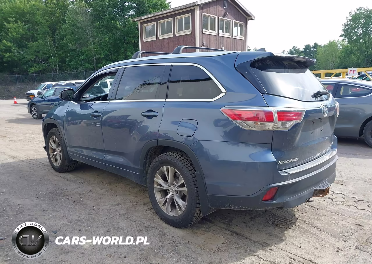 2015 Toyota Highlander Xle V6 VIN:5TDJKRFH8FS102622 - 3