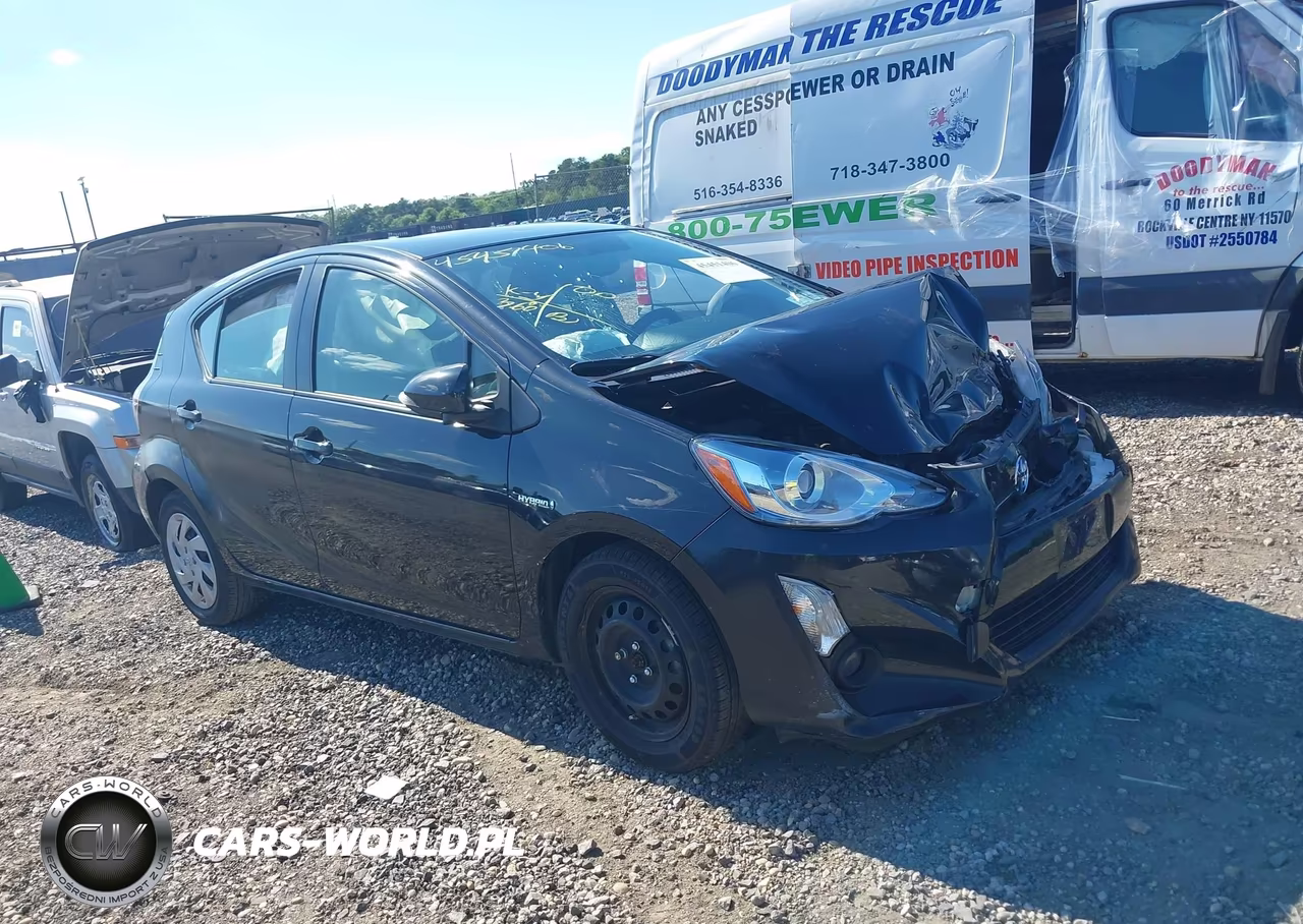 2015 Toyota Prius C Three