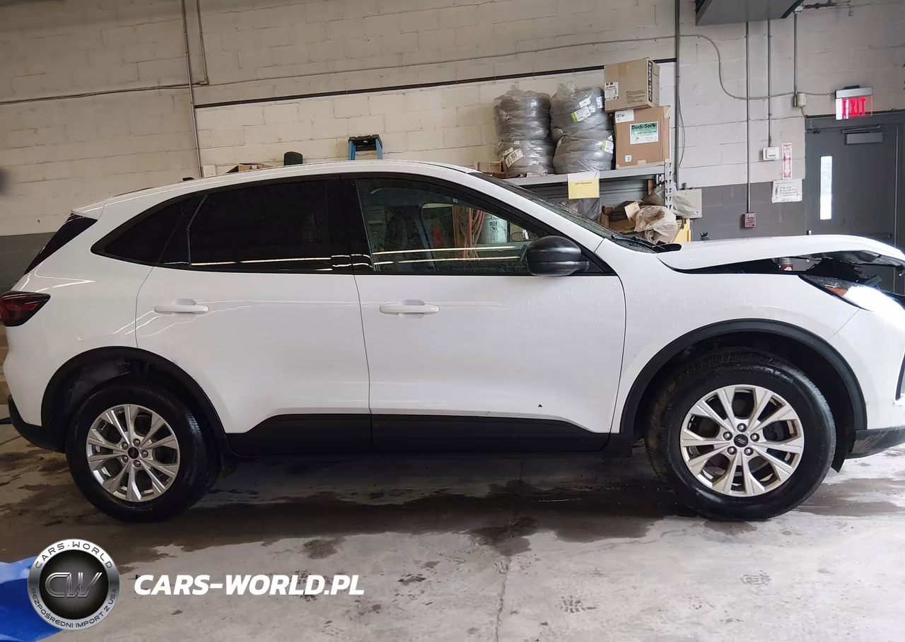 2025 Ford Escape Active VIN:1FMCU9GN6SUB69731 - 13