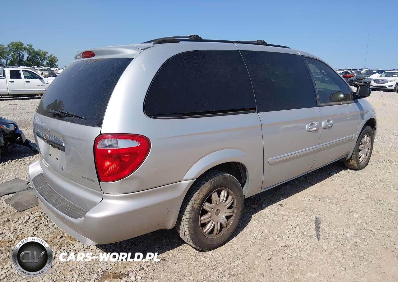 2007 Chrysler Town & Country Touring VIN:2A4GP54L37R267798 - 4
