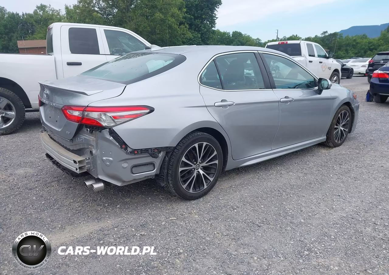 2019 Toyota Camry Se VIN:4T1B11HKXKU760705 - 4