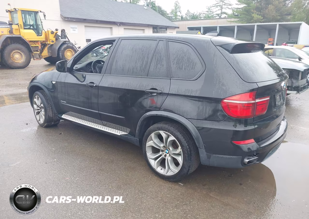 2011 BMW X5 xDrive50I VIN:5UXZV8C53BL418728 - 3