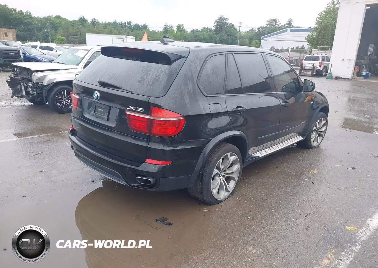 2011 BMW X5 xDrive50I VIN:5UXZV8C53BL418728 - 4