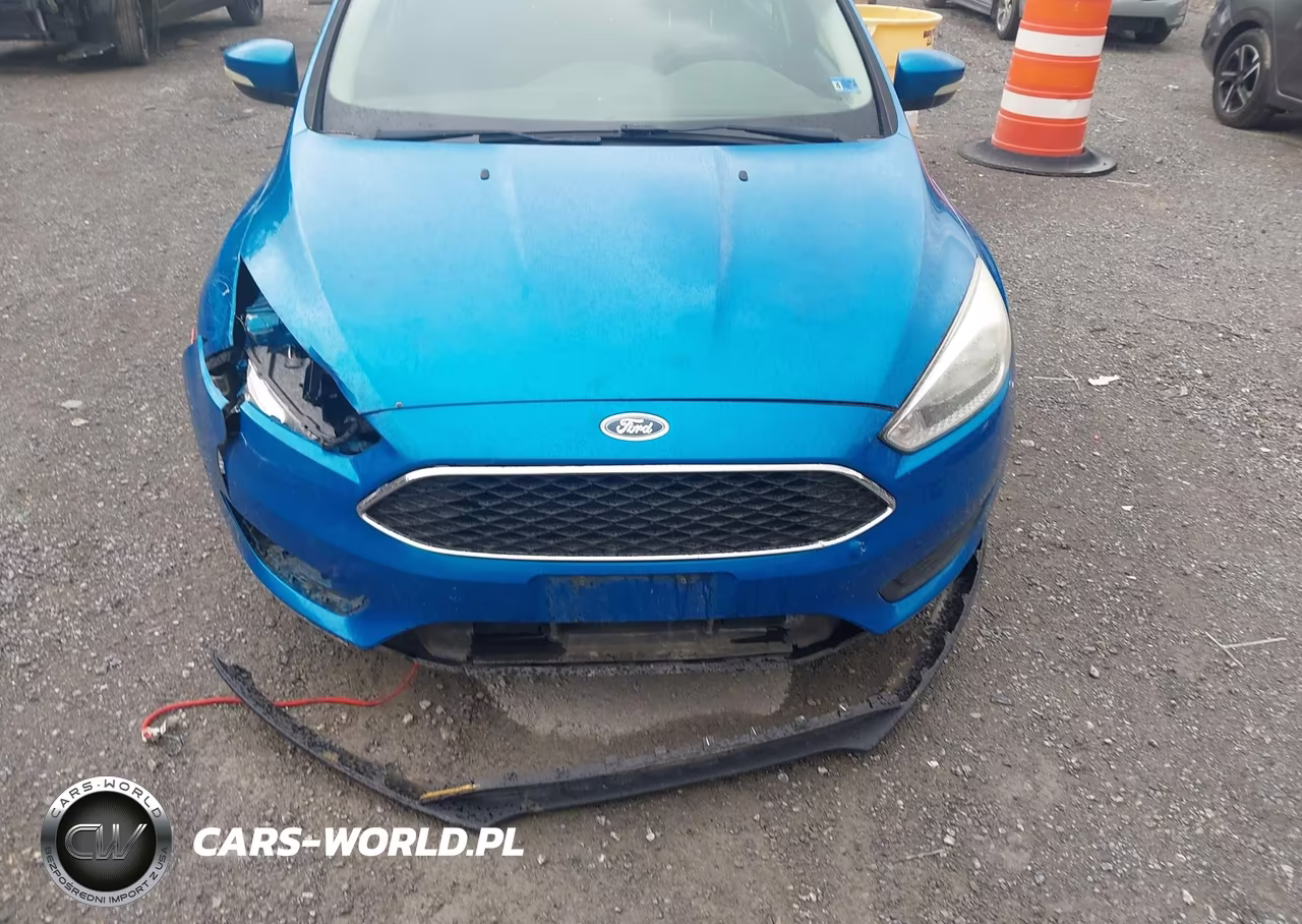 2015 Ford Focus Se VIN:1FADP3F23FL286883 - 6