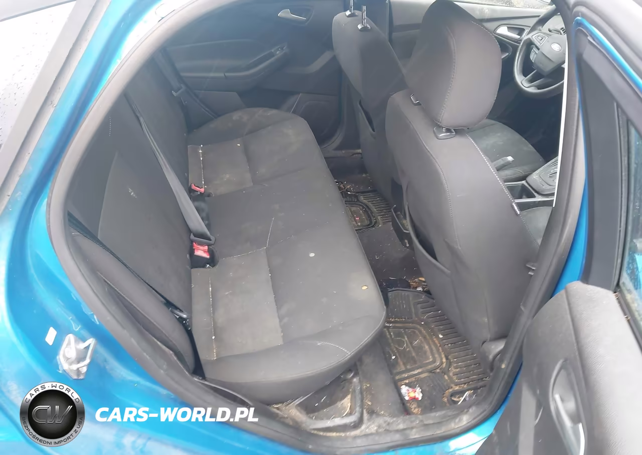 2015 Ford Focus Se VIN:1FADP3F23FL286883 - 8