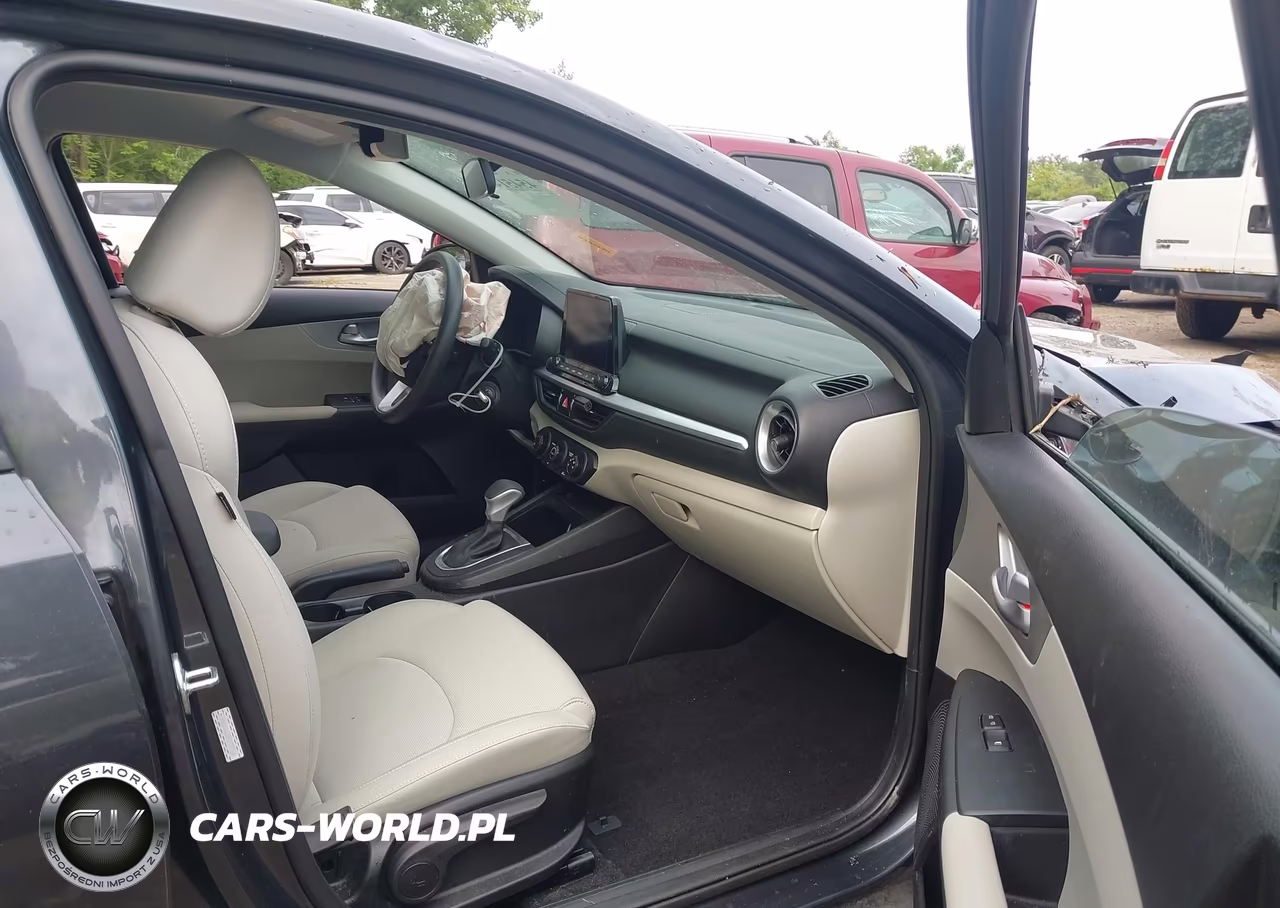 2023 Kia Forte Lxs VIN:3KPF24AD8PE579964 - 5