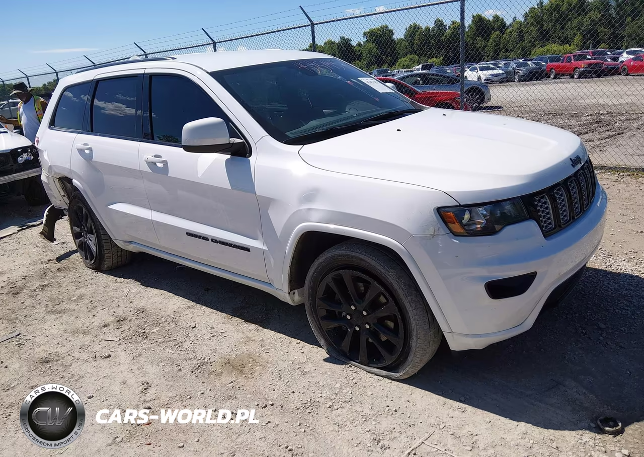 2021 Jeep Grand Cherokee Laredo X 4X4 – zdjęcie 1 z 16