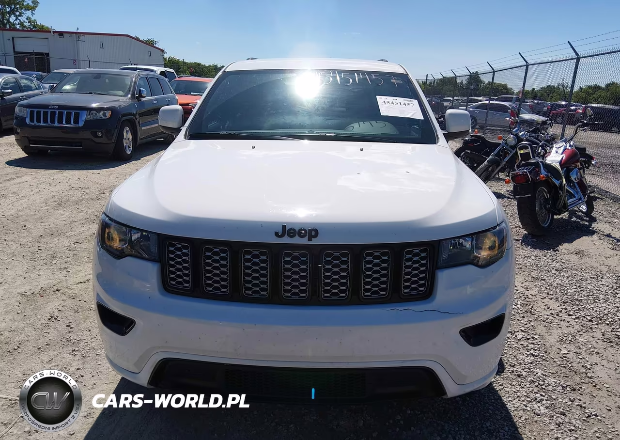 2021 Jeep Grand Cherokee Laredo X 4X4 VIN:1C4RJFAG3MC888816 - 12