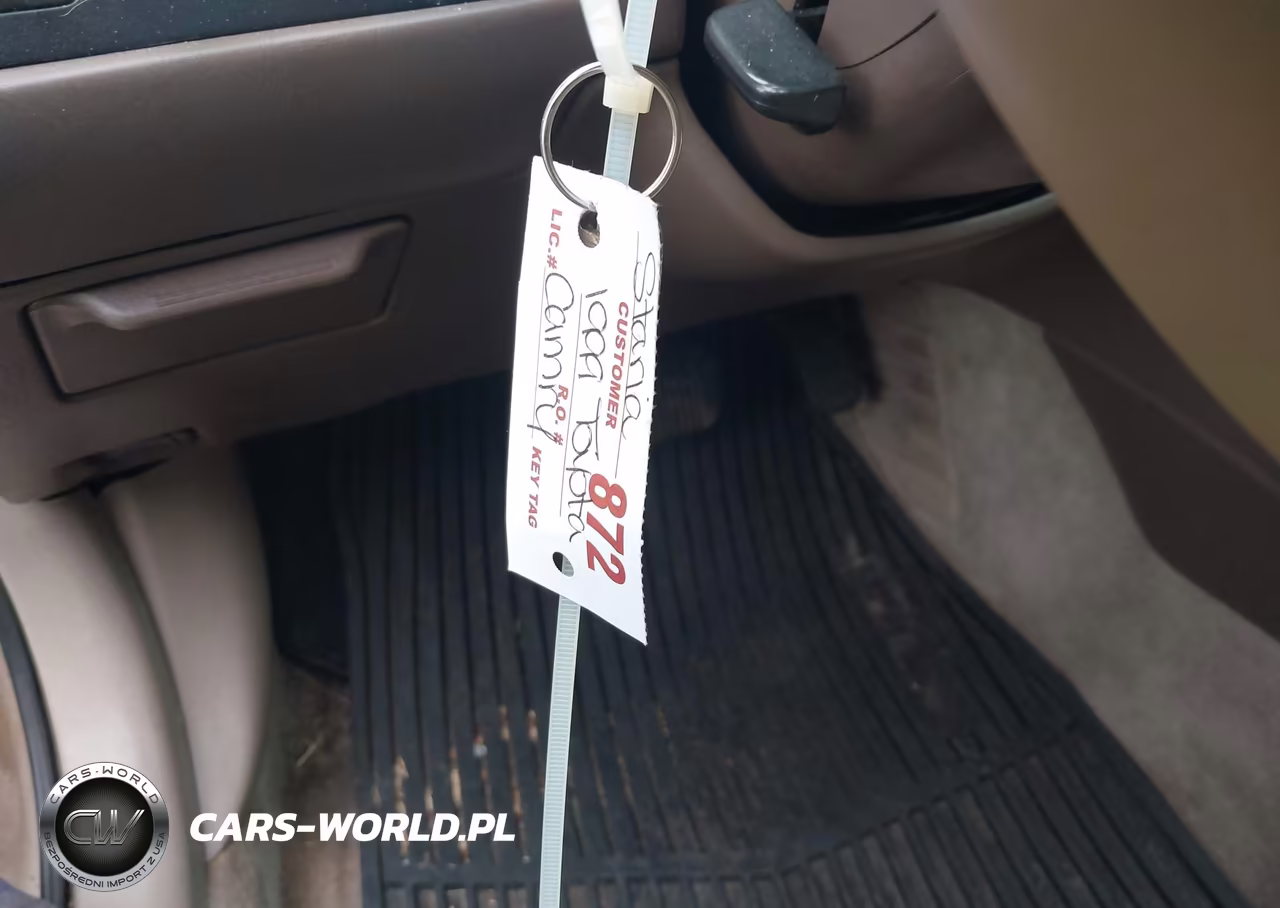 1999 Toyota Camry Le VIN:4T1BG28K8XU910421 - 11