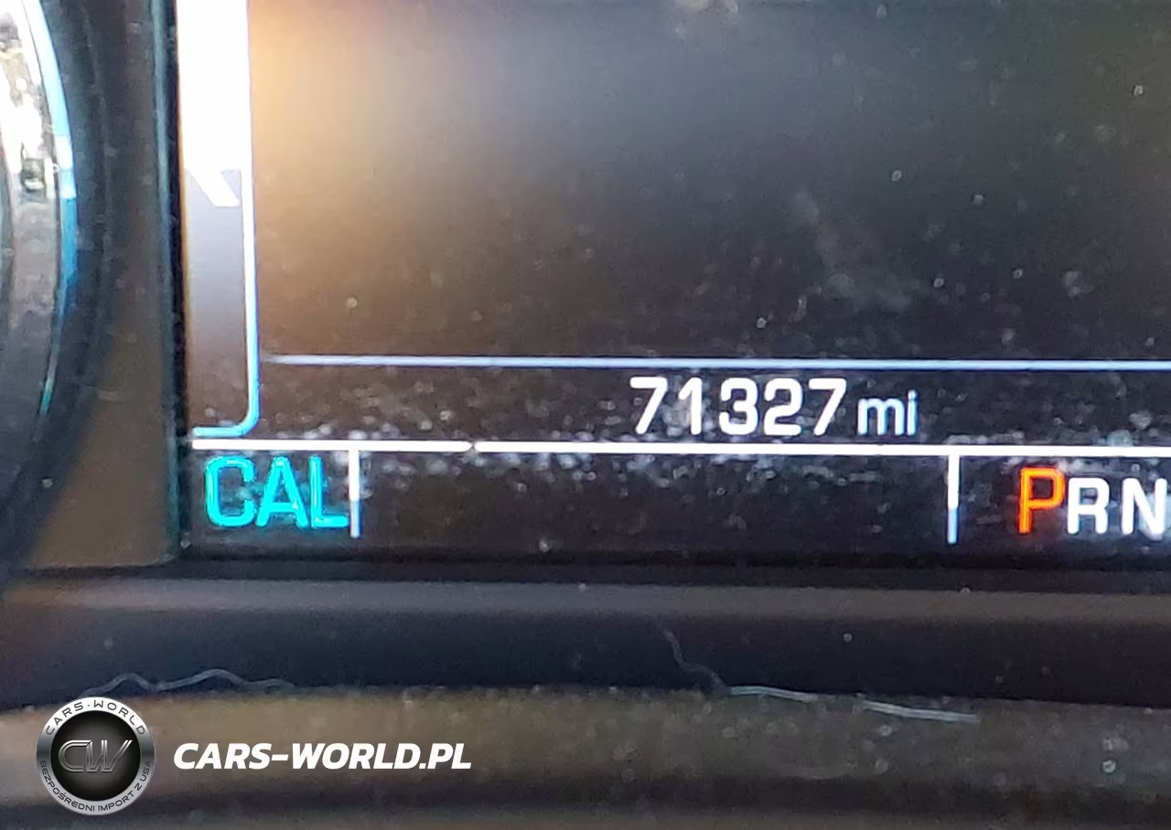 2018 Chevrolet Tahoe Premier VIN:1GNSKCKC5JR213039 - 15