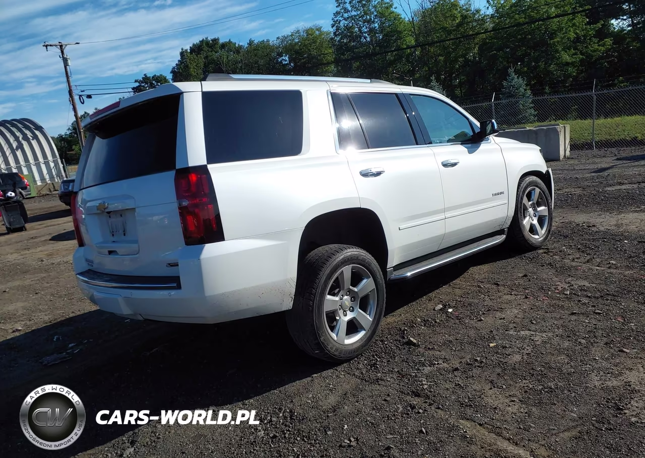 2018 Chevrolet Tahoe Premier VIN:1GNSKCKC5JR213039 - 4