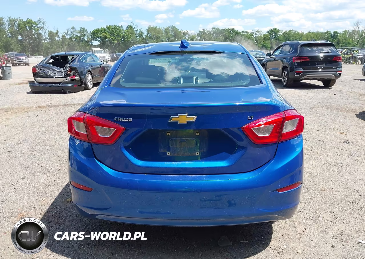 2018 Chevrolet Cruze Lt Auto VIN:1G1BE5SM9J7113387 - 17