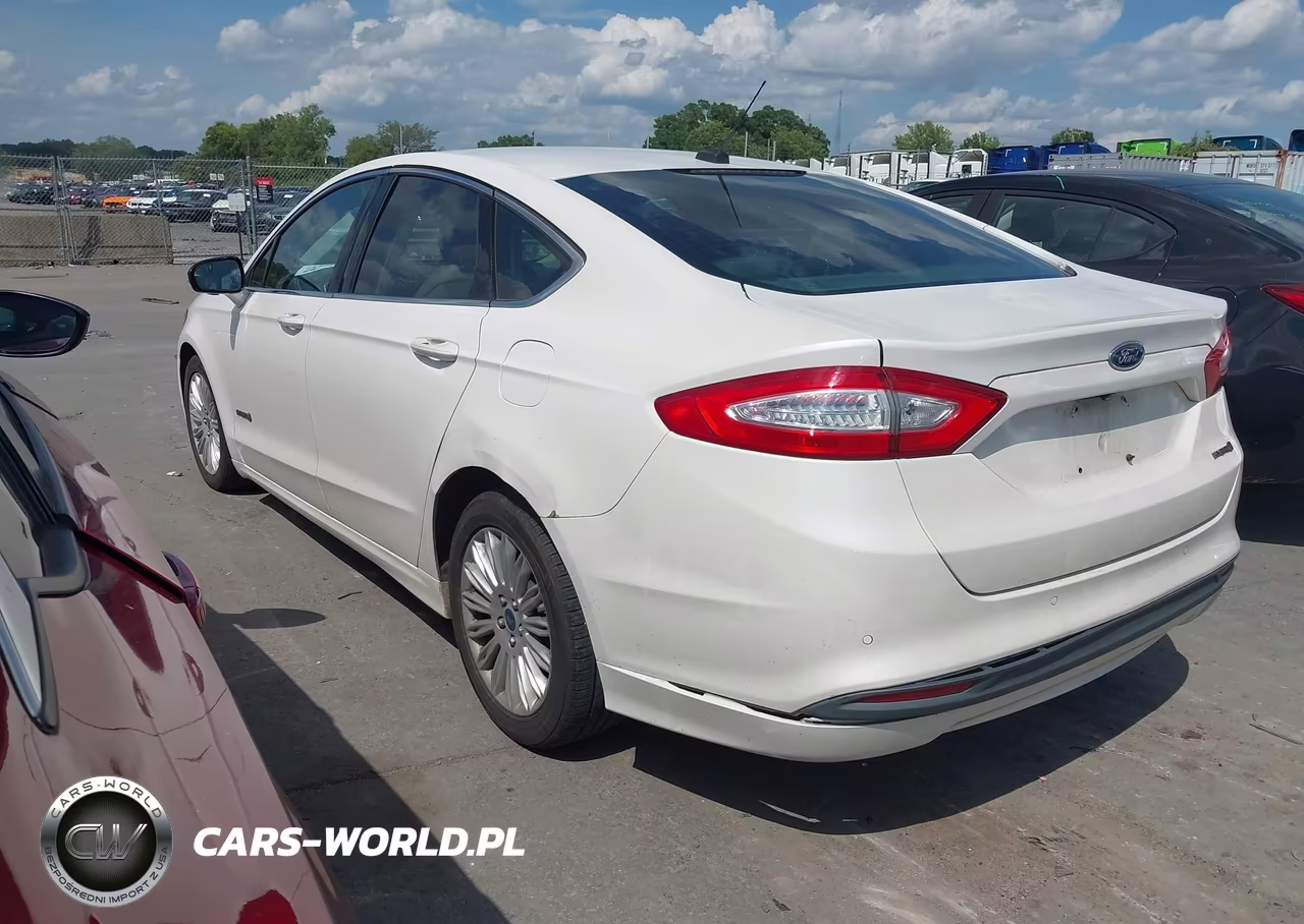 2013 Ford Fusion Hybrid Se VIN:3FA6P0LU2DR191081 - 3