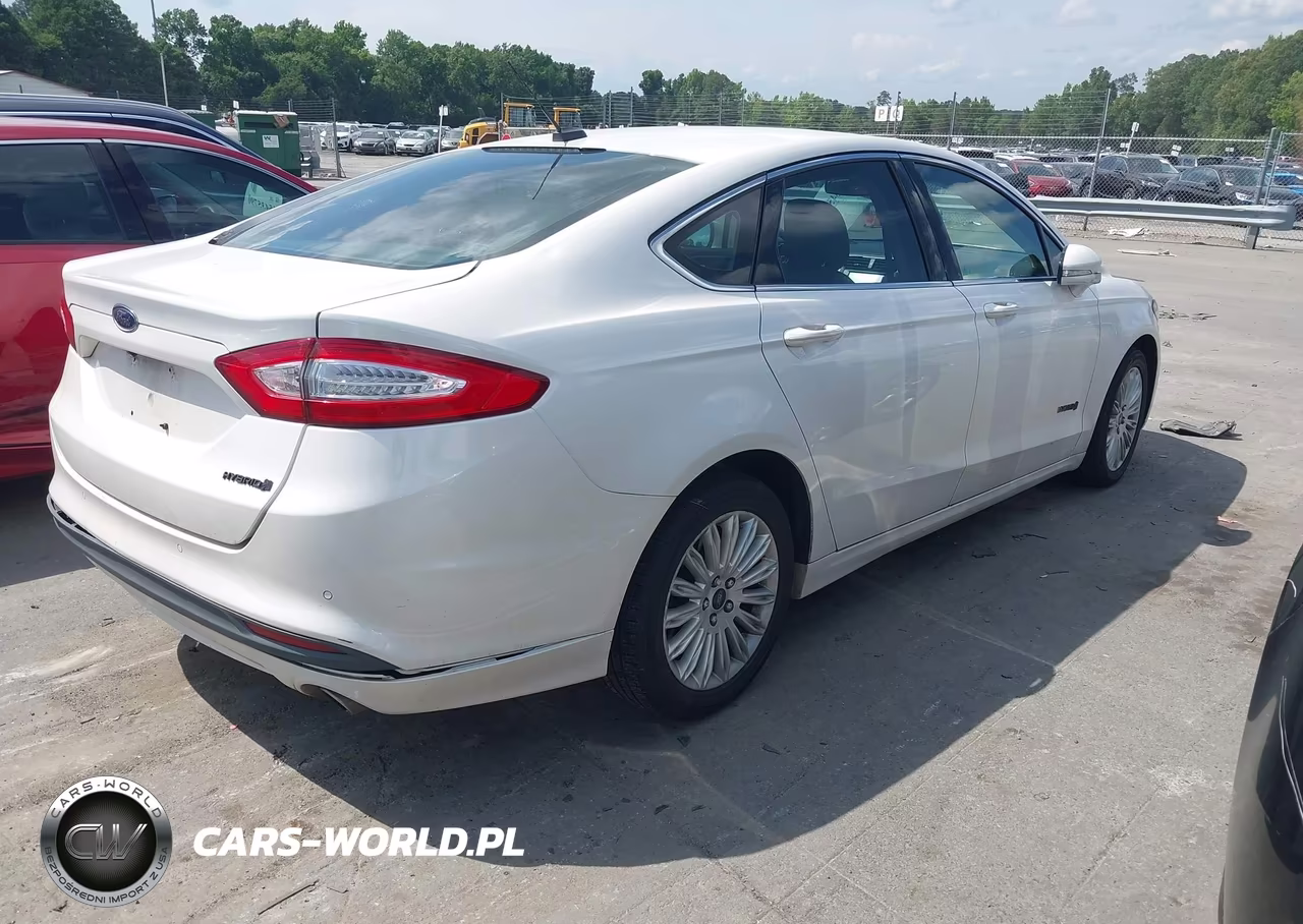 2013 Ford Fusion Hybrid Se VIN:3FA6P0LU2DR191081 - 4