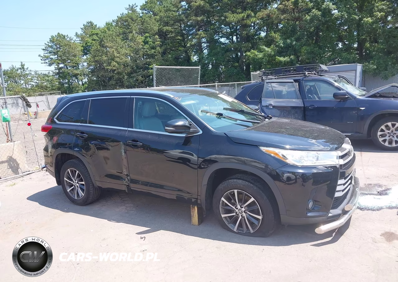 2017 Toyota Highlander Xle VIN:5TDJZRFH2HS361346 - 13