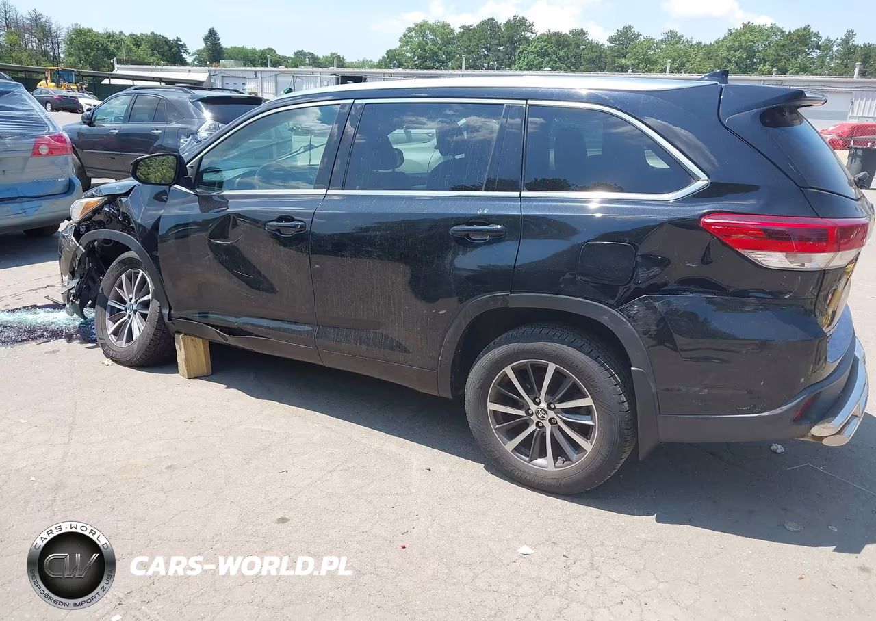 2017 Toyota Highlander Xle VIN:5TDJZRFH2HS361346 - 6