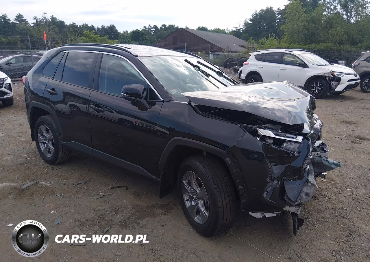 2025 Toyota Rav4 Xle – zdjęcie 1 z 17