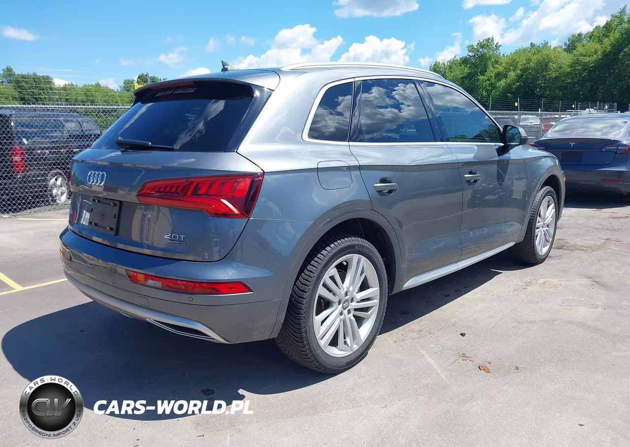 2018 Audi Q5 2.0T Premium-2.0T Tech Premium VIN:WA1CNAFY1J2016841 - 4