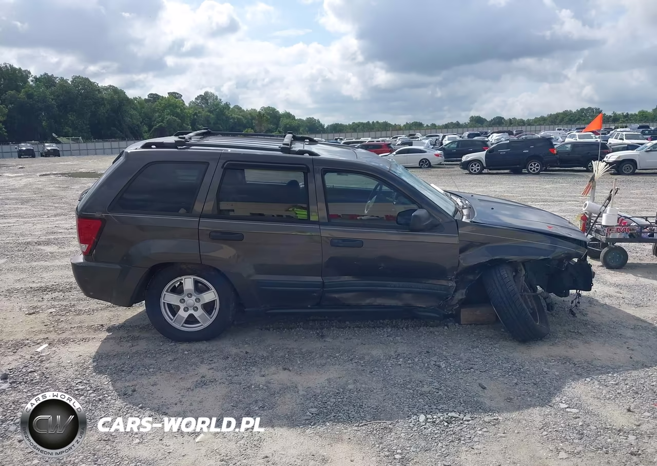 2005 Jeep Grand Cherokee Laredo VIN:1J4GS48K75C621550 - 14