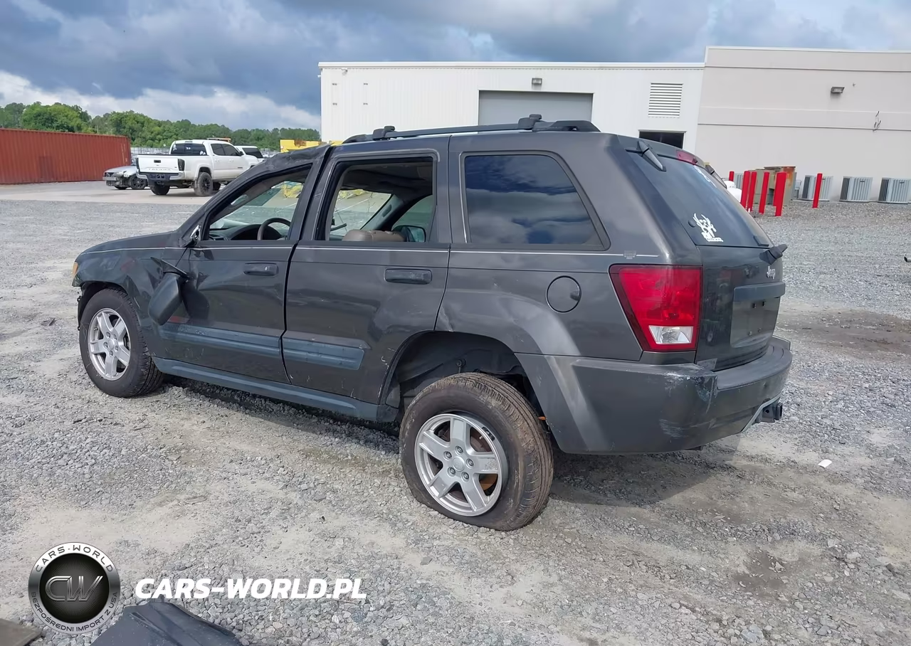2005 Jeep Grand Cherokee Laredo VIN:1J4GS48K75C621550 - 3