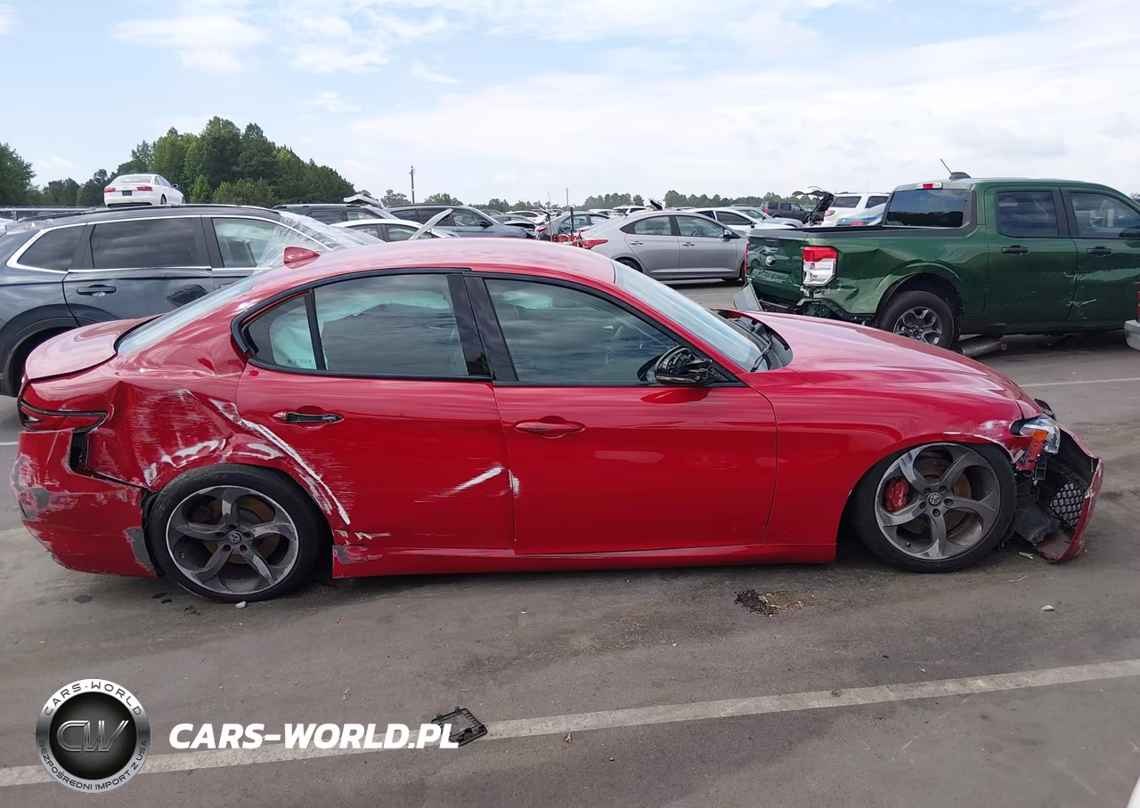 2018 Alfa Romeo Giulia Rwd VIN:ZARFAEBNXJ7565531 - 14