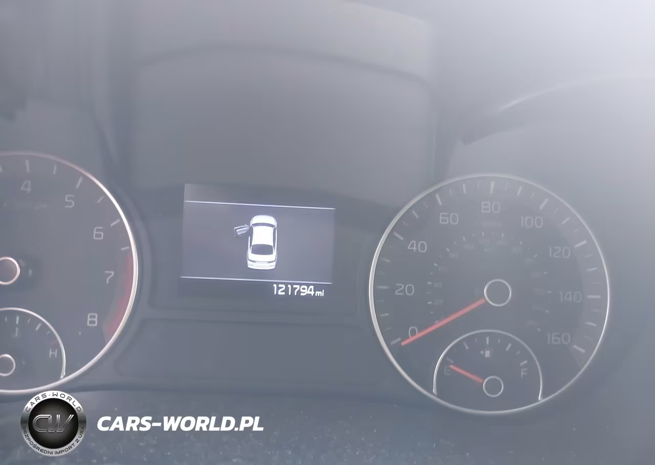 2019 Kia Optima Lx VIN:5XXGT4L33KG374882 - 7