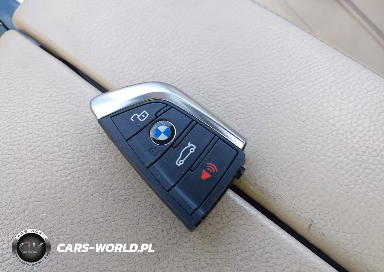 2017 BMW 540I xDrive VIN:WBAJE7C33HG888120 - 11