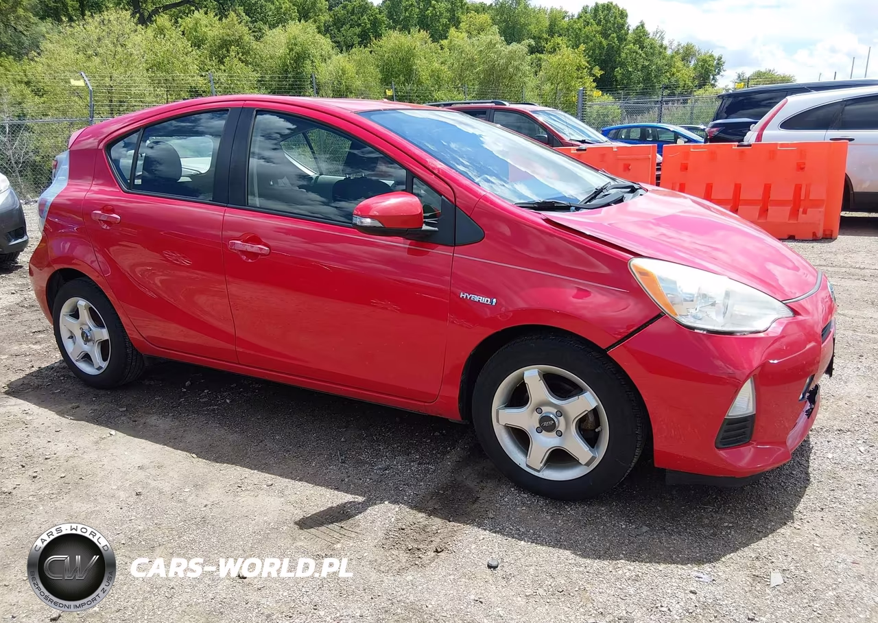 2013 Toyota Prius C Two