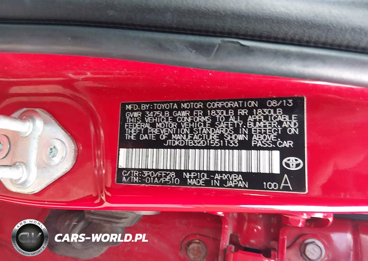 2013 Toyota Prius C Two VIN:JTDKDTB32D1551133 - 9