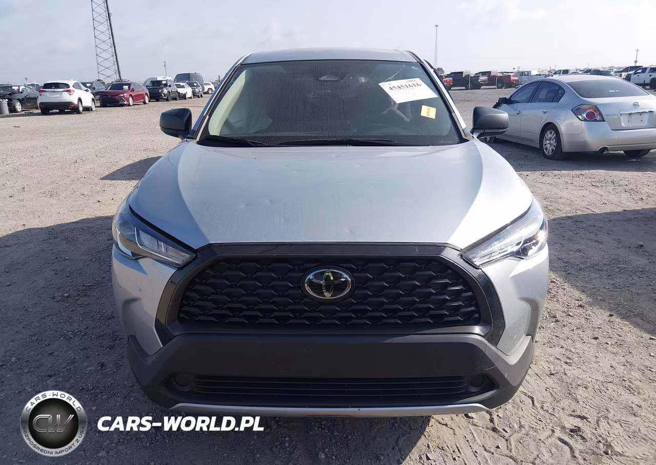 2023 Toyota Corolla Cross L VIN:7MUAAAAG7PV050250 - 12