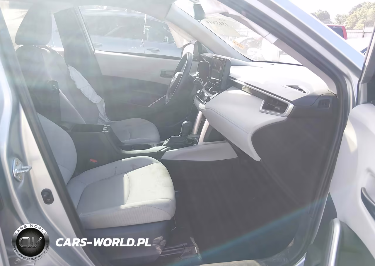 2023 Toyota Corolla Cross L VIN:7MUAAAAG7PV050250 - 5