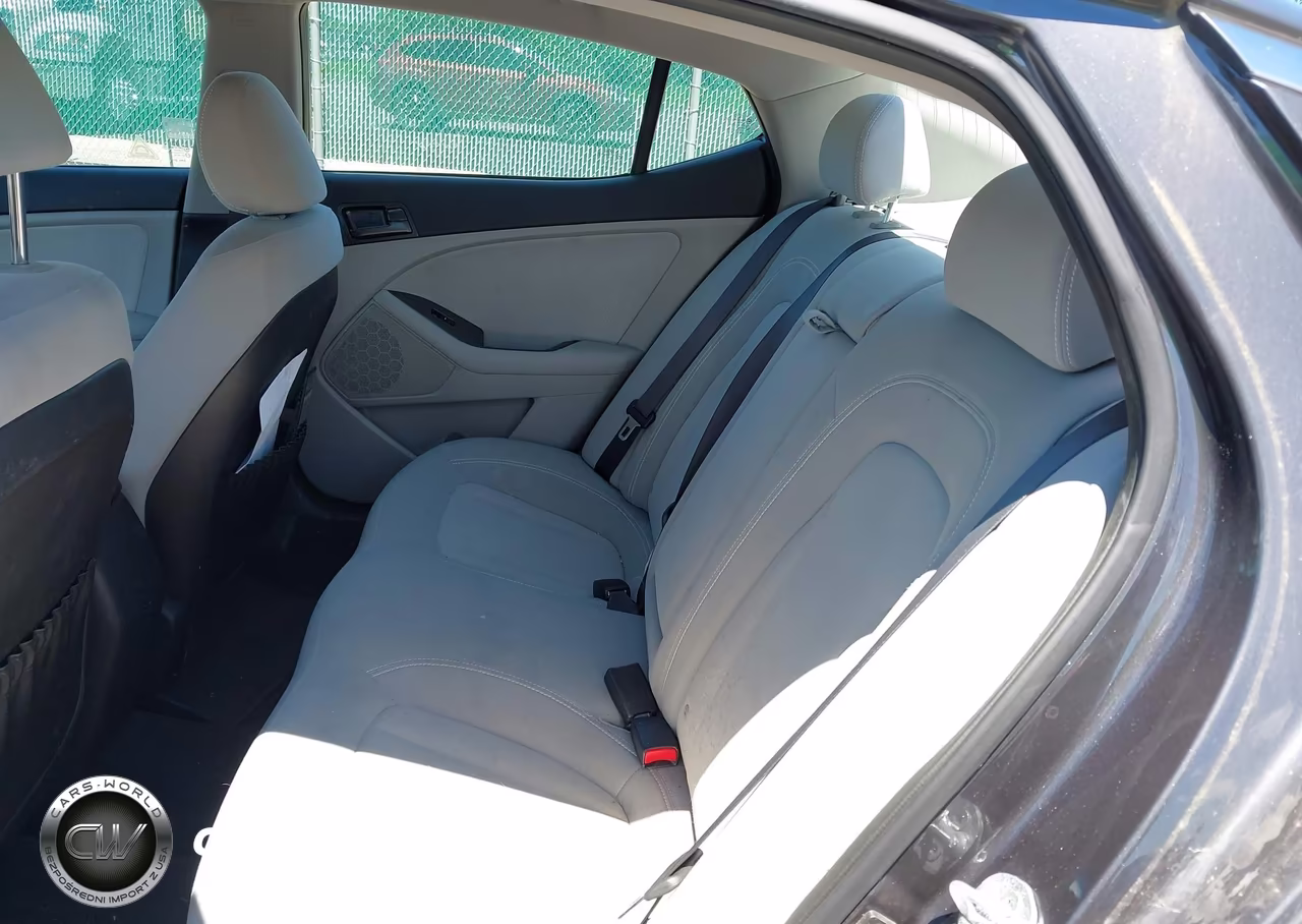 2011 Kia Optima Lx VIN:KNAGM4A74B5132901 - 8