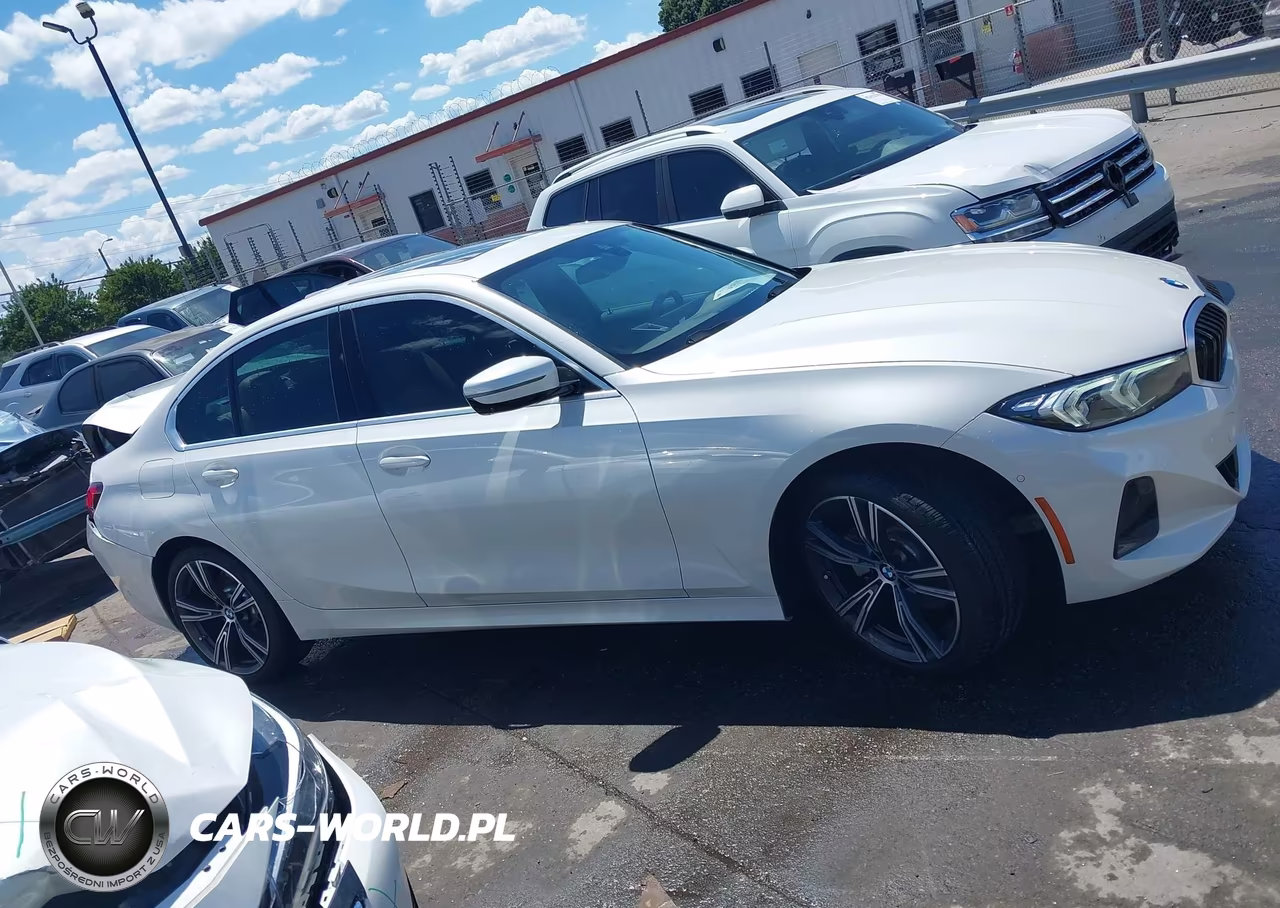 2024 BMW 330I VIN:3MW69FF03R8E06364 - 13