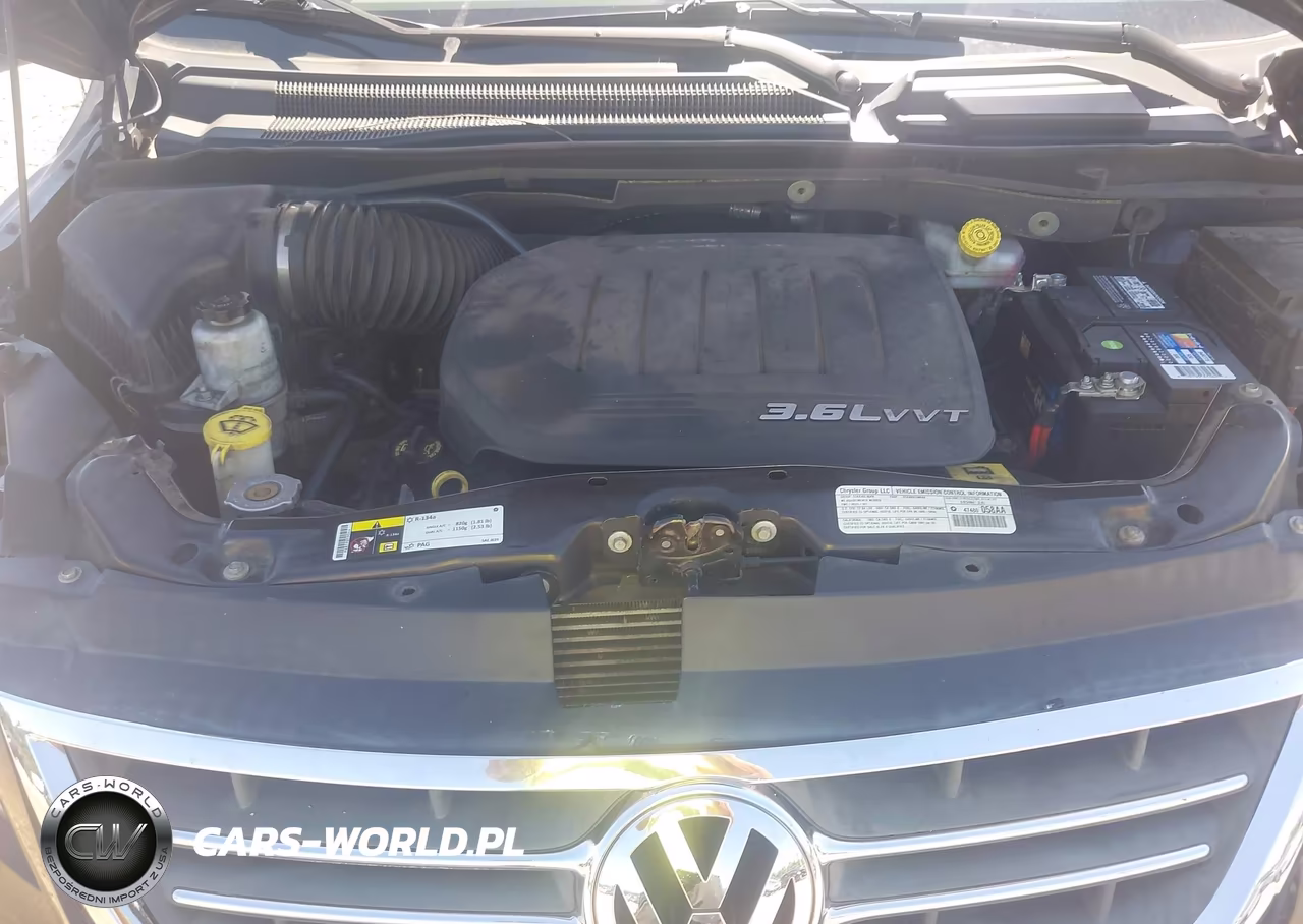 2014 Volkswagen Routan Se VIN:2C4RVABG3ER134460 - 10