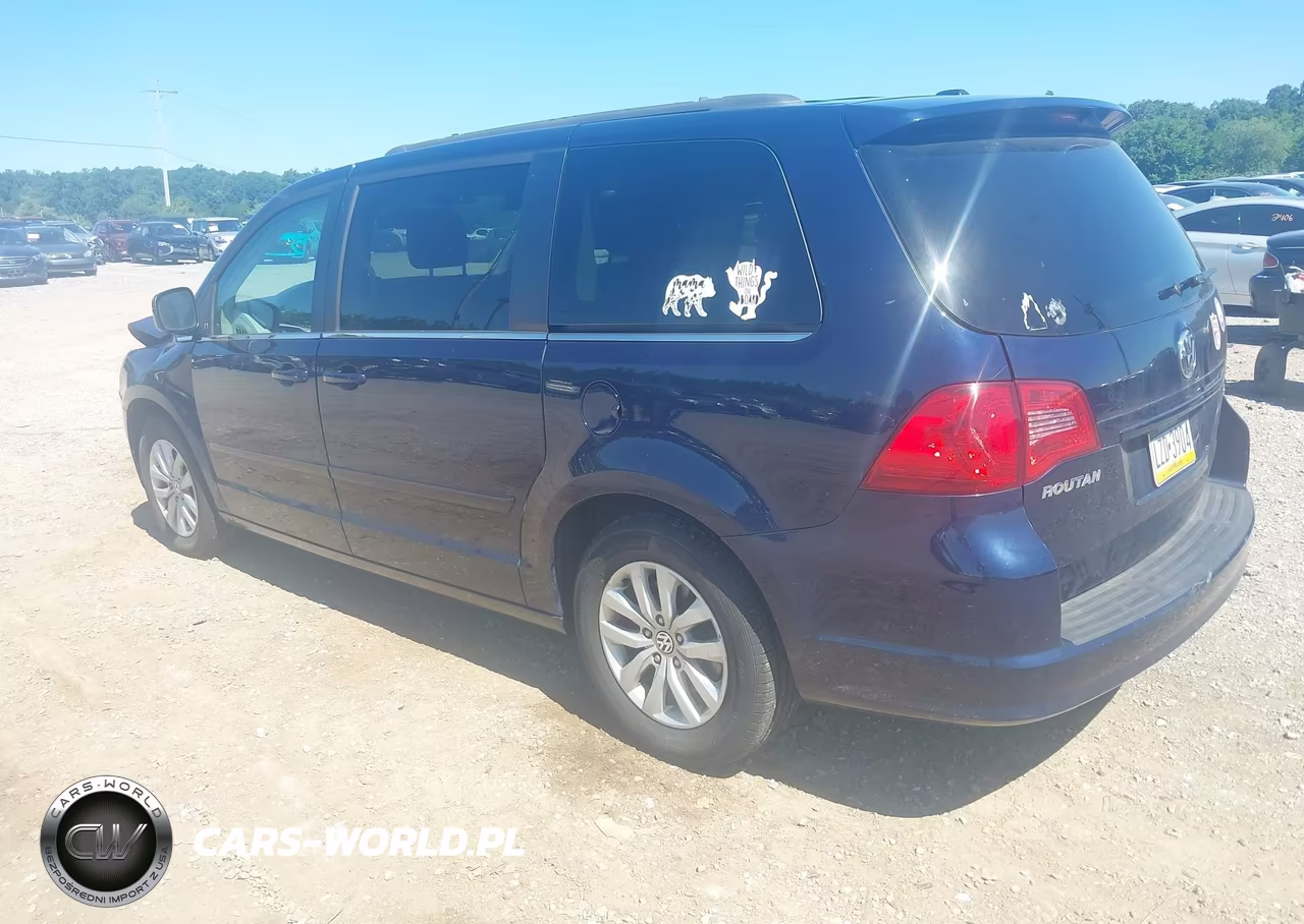 2014 Volkswagen Routan Se VIN:2C4RVABG3ER134460 - 3