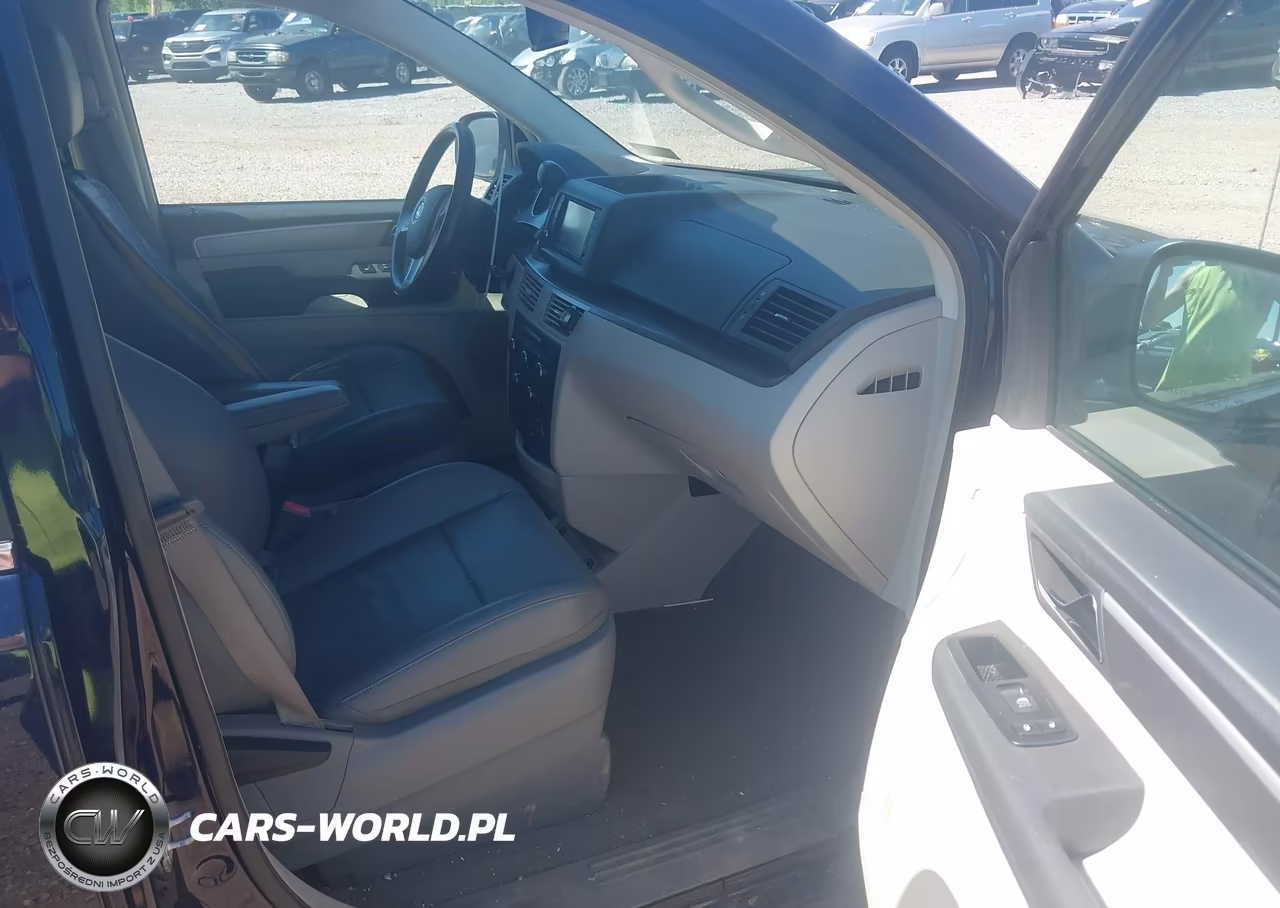 2014 Volkswagen Routan Se VIN:2C4RVABG3ER134460 - 5