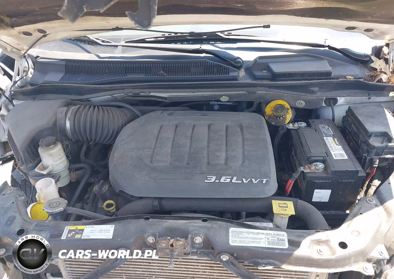 2014 Chrysler Town & Country Limited VIN:2C4RC1GG5ER449498 - 10