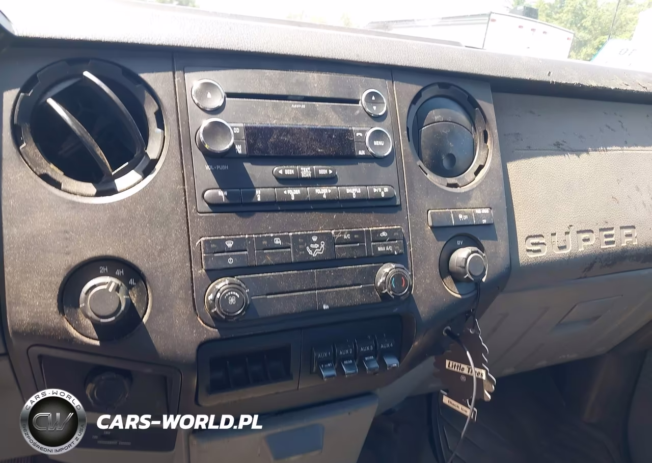 2012 Ford F-350 Chassis Xl VIN:1FDRF3F66CEA26608 - 14