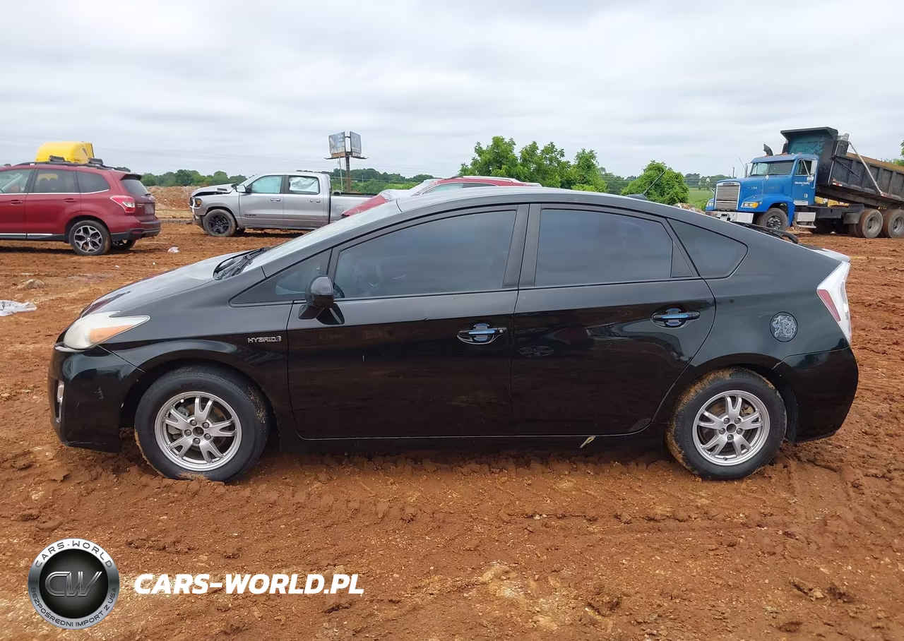 2011 Toyota Prius Two VIN:JTDKN3DU2B0297445 - 15
