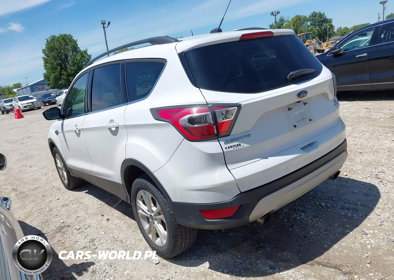 2017 Ford Escape Se VIN:1FMCU9GD4HUA13056 - 3