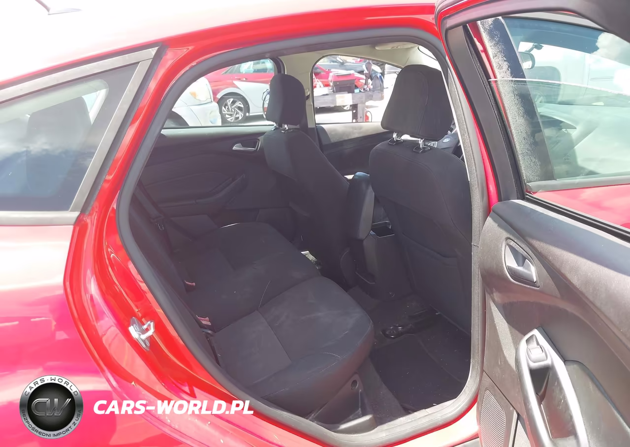 2017 Ford Focus Se VIN:1FADP3K2XHL248902 - 8