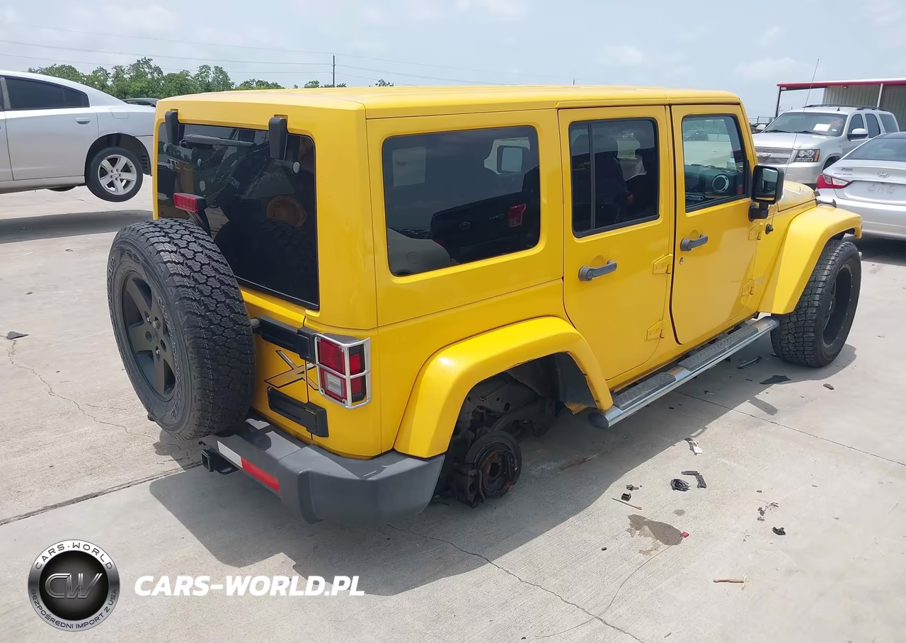 2015 Jeep Wrangler Unlimited Wrangler X VIN:1C4BJWEG6FL627985 - 4