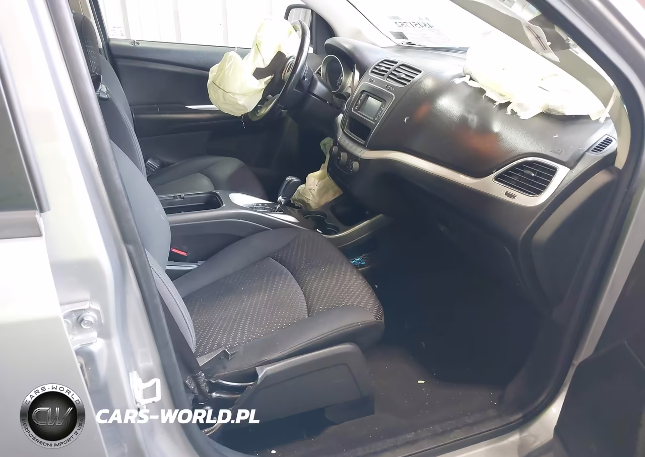 2018 Dodge Journey Se VIN:3C4PDCAB0JT382376 - 5