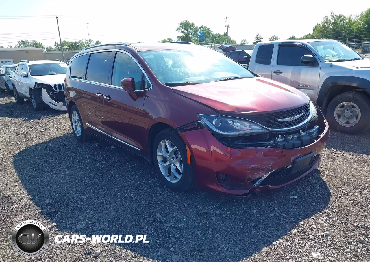 2017 Chrysler Pacifica Touring-L Plus – zdjęcie 1 z 16