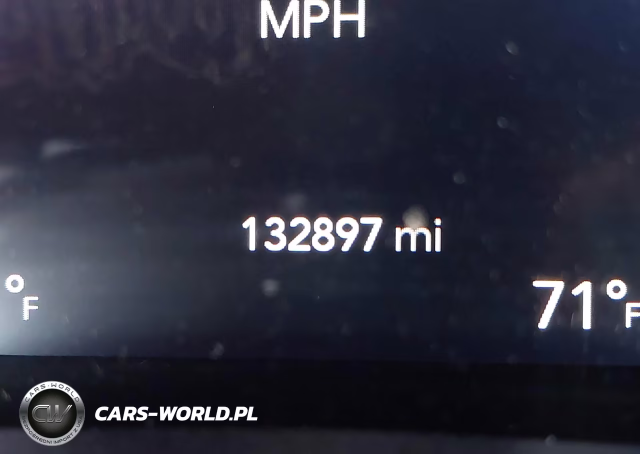 2017 Chrysler Pacifica Touring-L Plus VIN:2C4RC1EG3HR518812 - 15