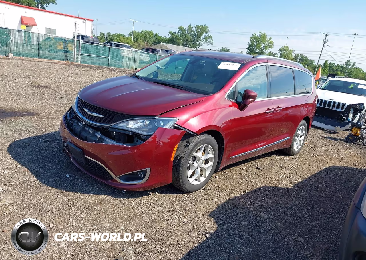 2017 Chrysler Pacifica Touring-L Plus VIN:2C4RC1EG3HR518812 - 2