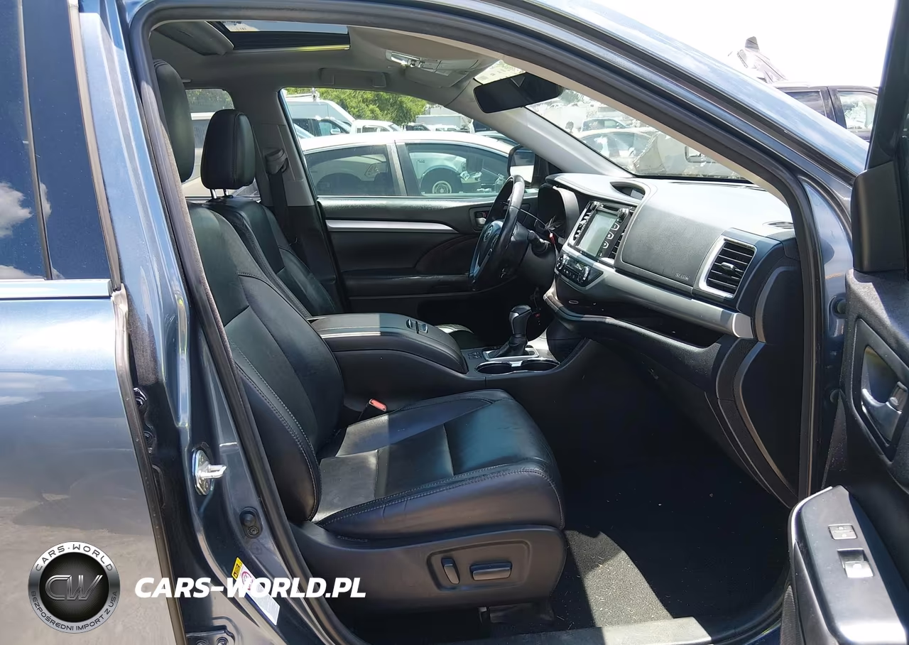 2018 Toyota Highlander Xle VIN:5TDKZRFH4JS272081 - 5